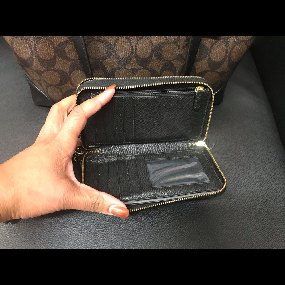 Authentic Coach Purse and Wallet sold together $60 - Picture 3 of 7